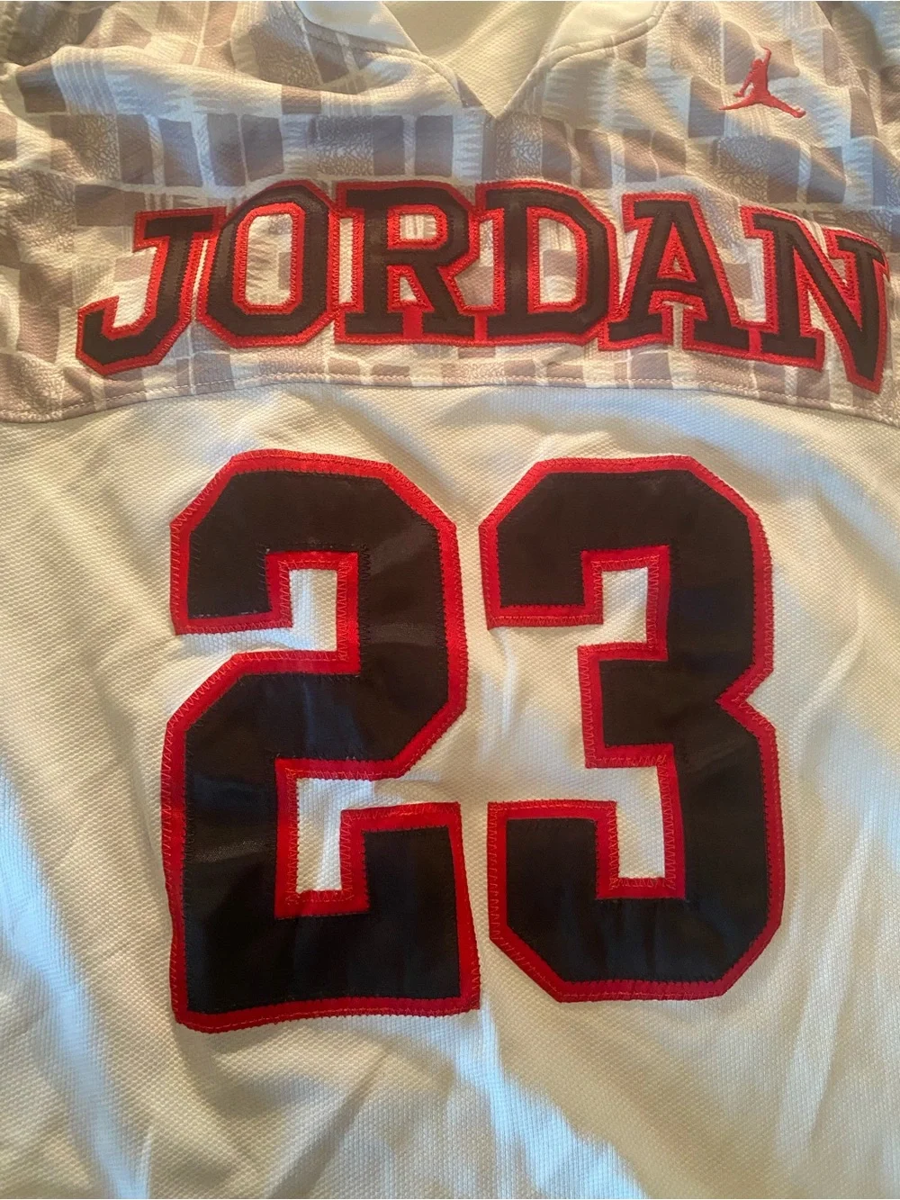 Jordan Dri-FIT White Mesh Performance Top with Black Tag jersey men’s medium
